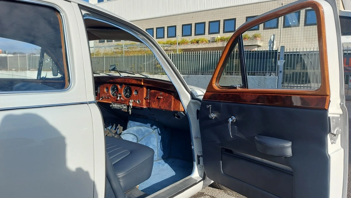 1956 Jaguar Mark I - Image 17 of 30