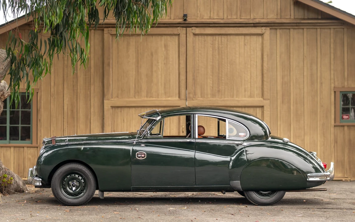1956 Jaguar Mark VII & VIII & IX - Image 30 of 31