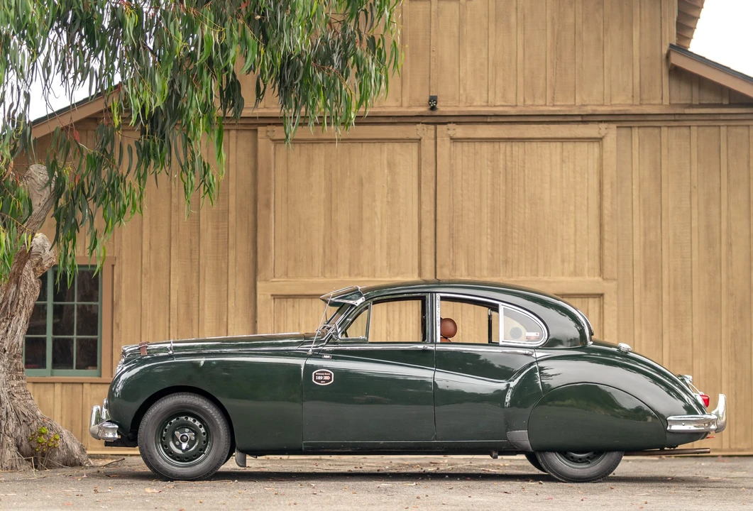 1956 Jaguar Mark VII & VIII & IX - Image 28 of 31