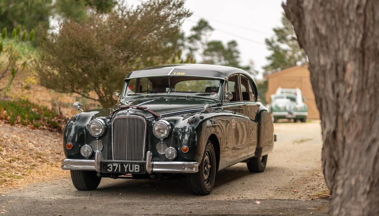 1956 Jaguar Mark VII & VIII & IX - Image 8 of 31