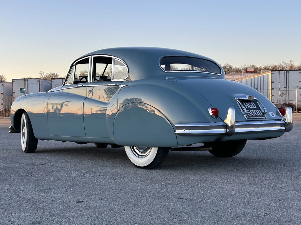 1956 Jaguar Mark VII & VIII & IX - Image 13 of 31