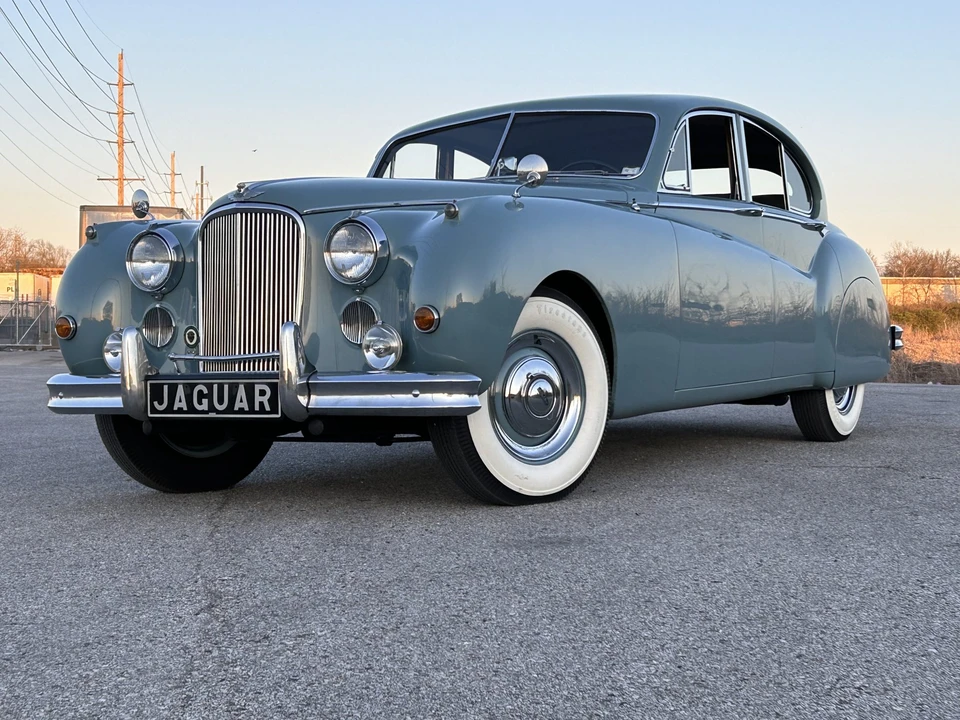 1956 Jaguar Mark VII & VIII & IX - Image 3 of 31