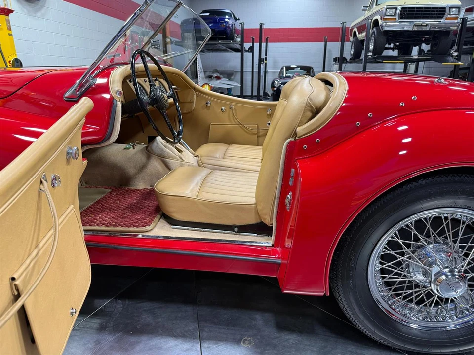 1956 Jaguar XK140 OTS Roadster - Image 27 of 31