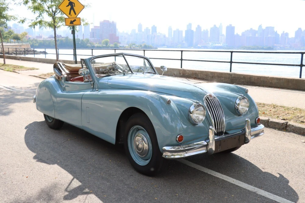 1956 Jaguar XK - Image 4 of 8