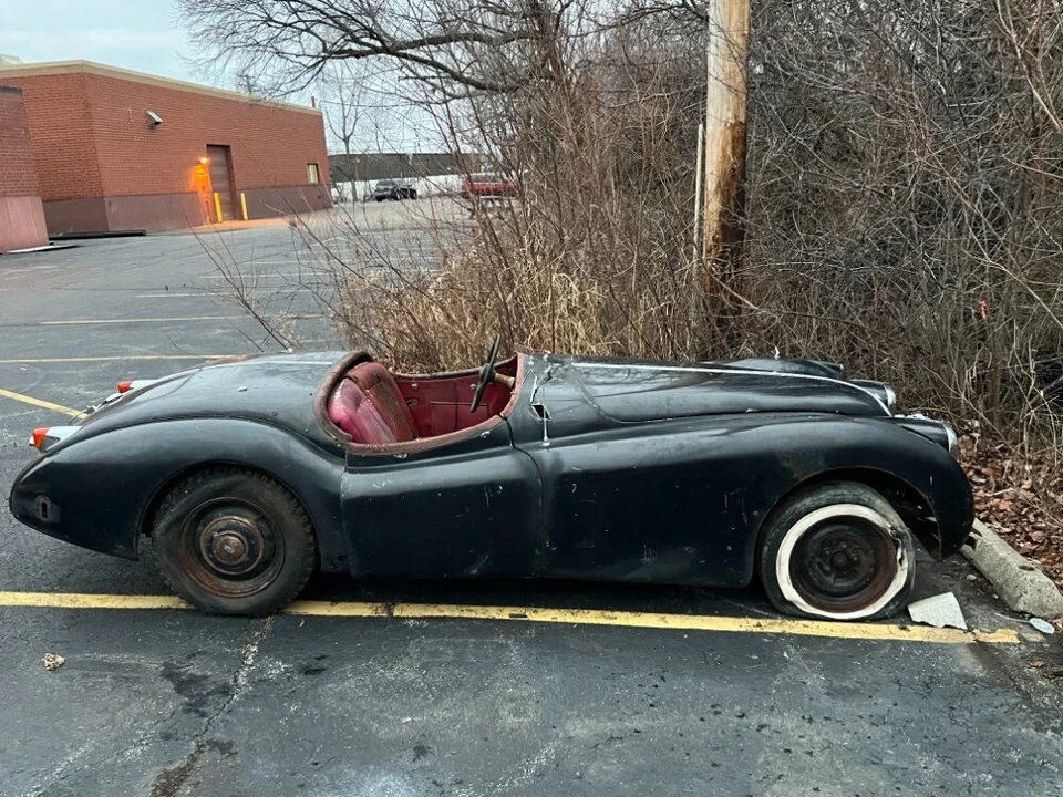 1956 Jaguar XK - Image 2 of 6