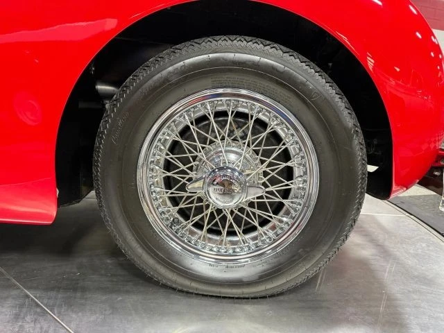 1956 Jaguar XK140 - Image 17 of 31