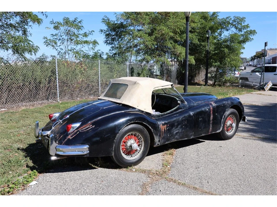 1956 Jaguar XK140 - Image 3 of 5