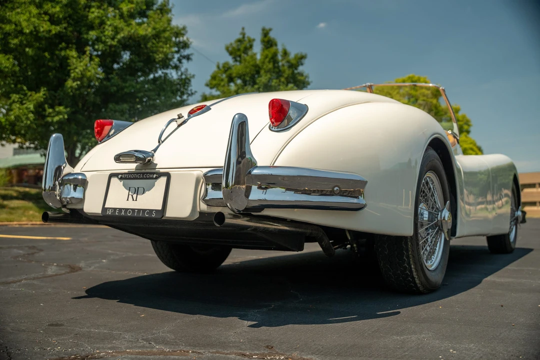 1956 Jaguar XK140 - Image 23 of 31