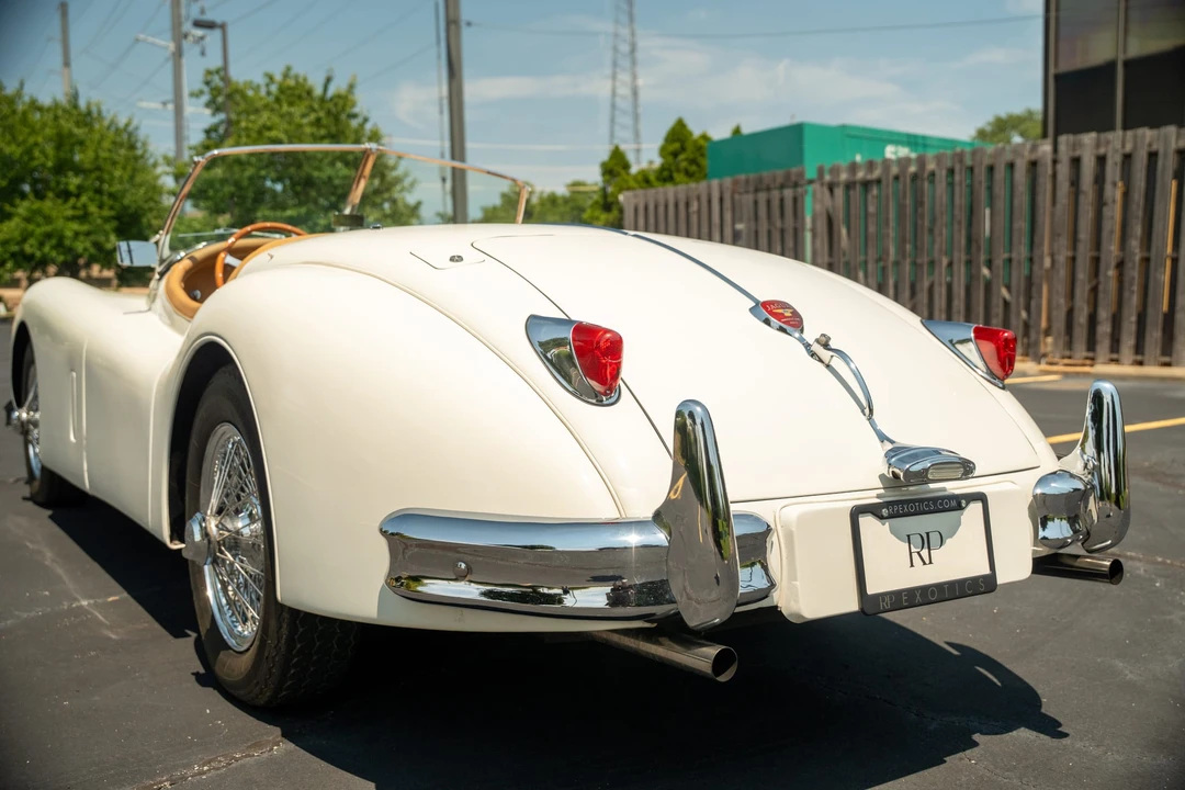 1956 Jaguar XK140 - Image 21 of 31