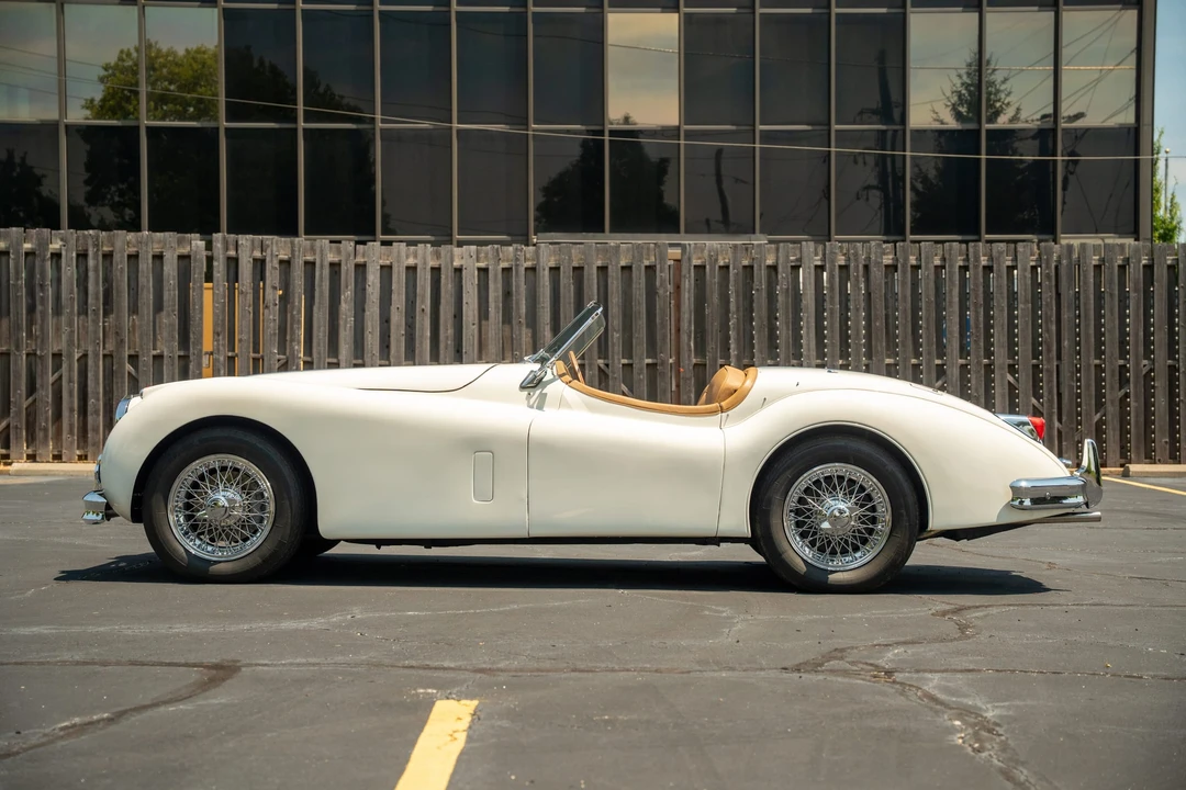 1956 Jaguar XK140 - Image 19 of 31