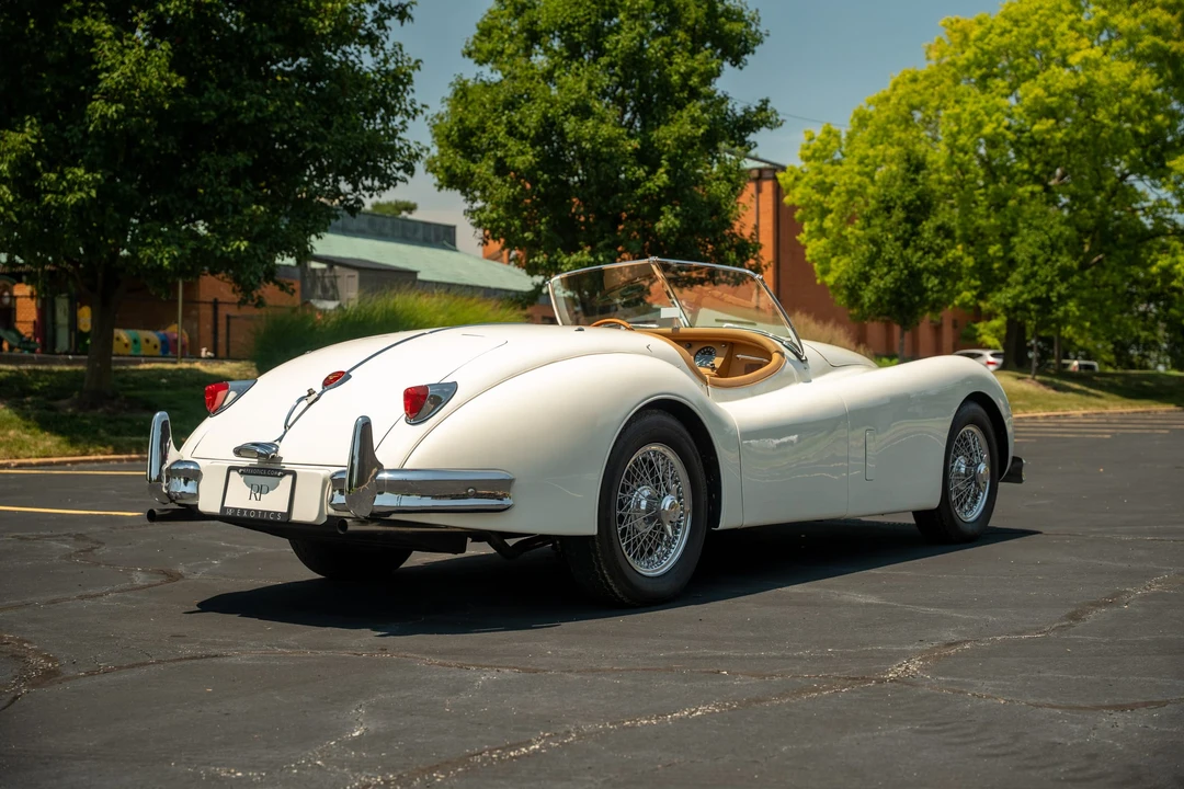 1956 Jaguar XK140 - Image 25 of 31