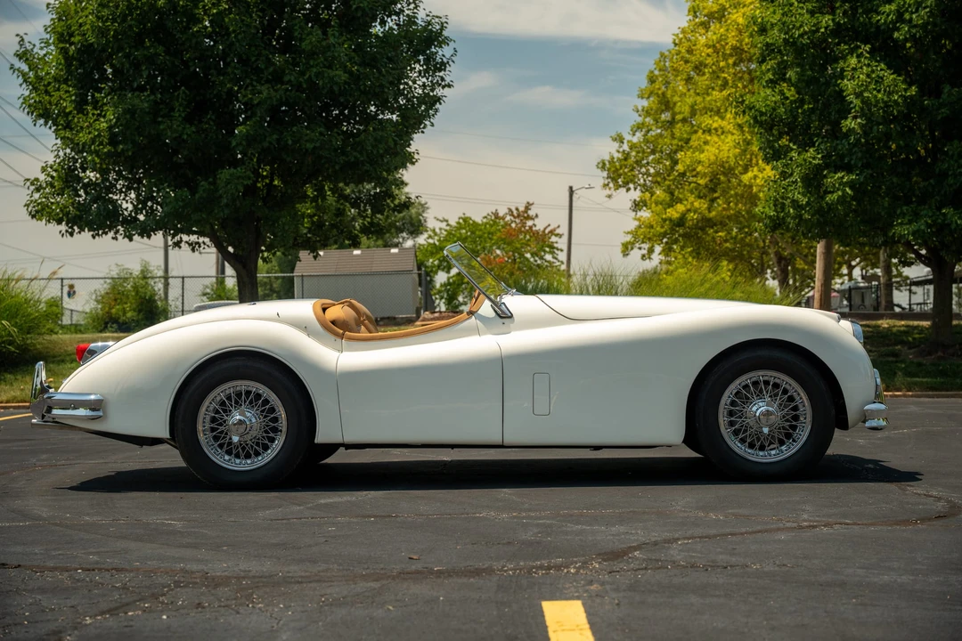 1956 Jaguar XK140 - Image 26 of 31