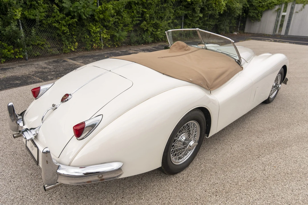 1956 Jaguar XK140 - Image 7 of 31
