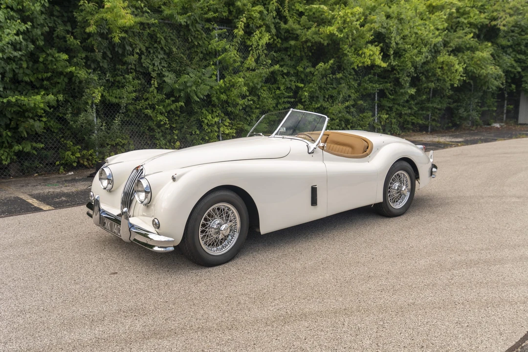 1956 Jaguar XK140 - Image 3 of 31