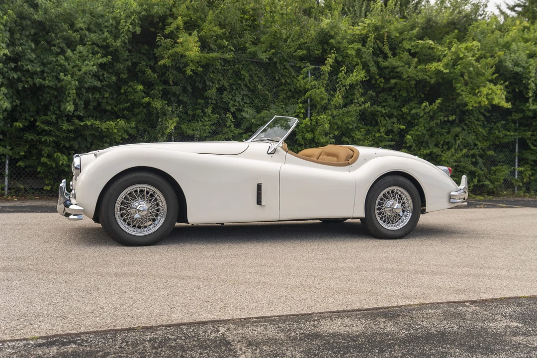 1956 Jaguar XK140 - Image 16 of 31