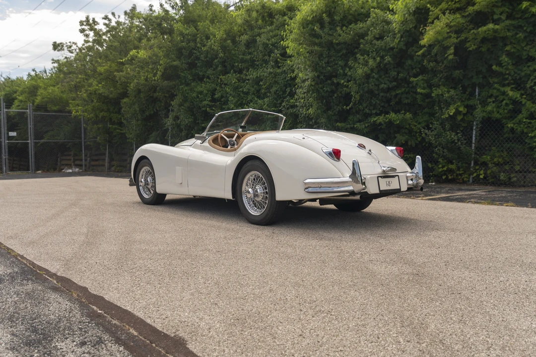 1956 Jaguar XK140 - Image 13 of 31