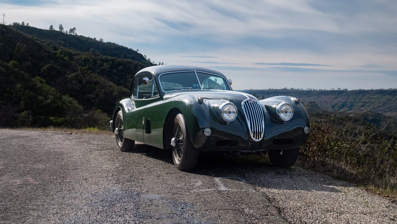 1956 Jaguar XK140 FHC Coupe - Image 25 of 31