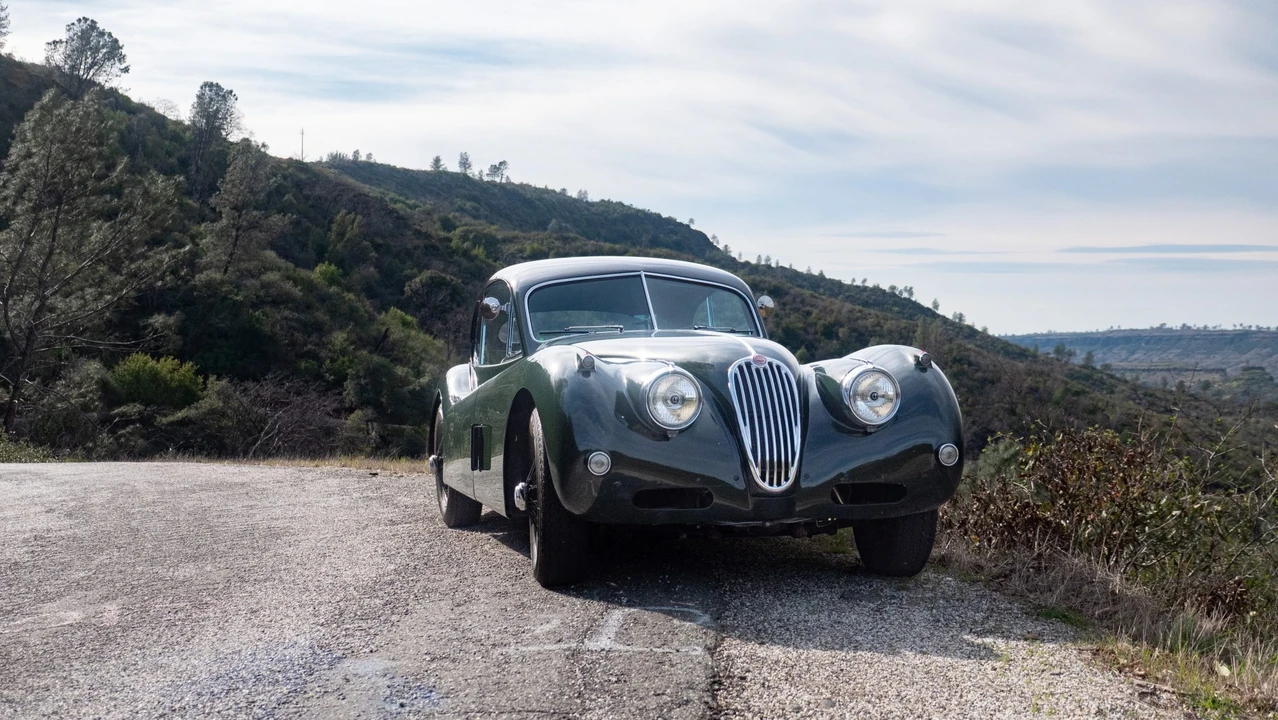 1956 Jaguar XK140 FHC Coupe - Image 26 of 31