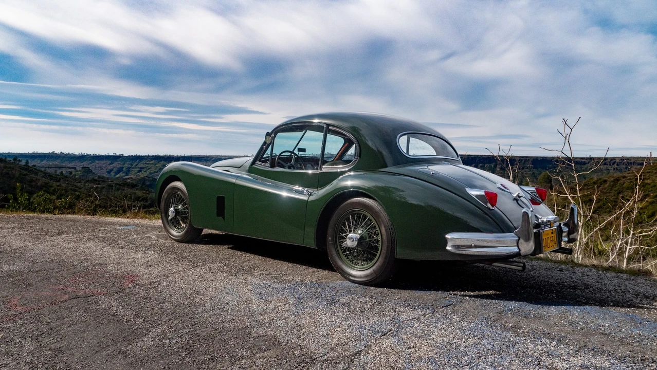 1956 Jaguar XK140 FHC Coupe - Image 13 of 31