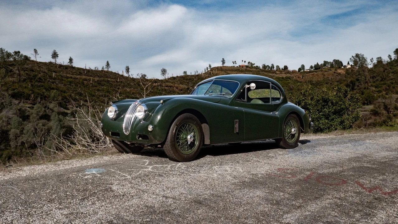 1956 Jaguar XK140 FHC Coupe - Image 9 of 31