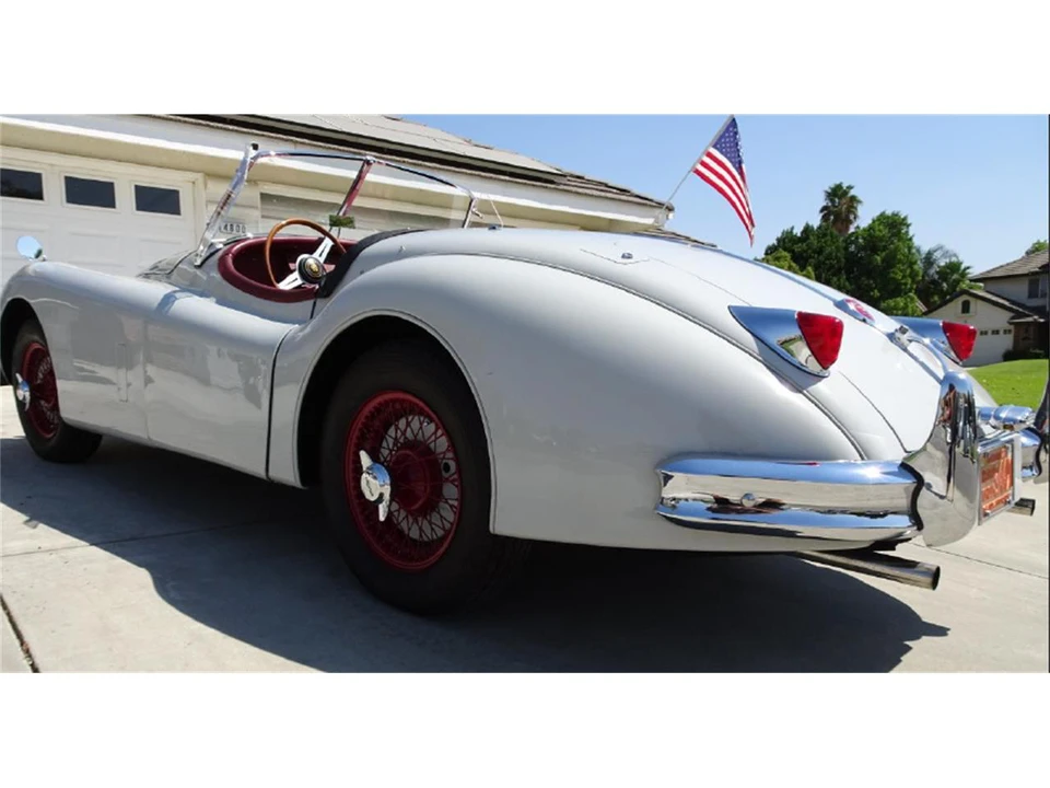 1956 Jaguar XK140 - Image 8 of 31