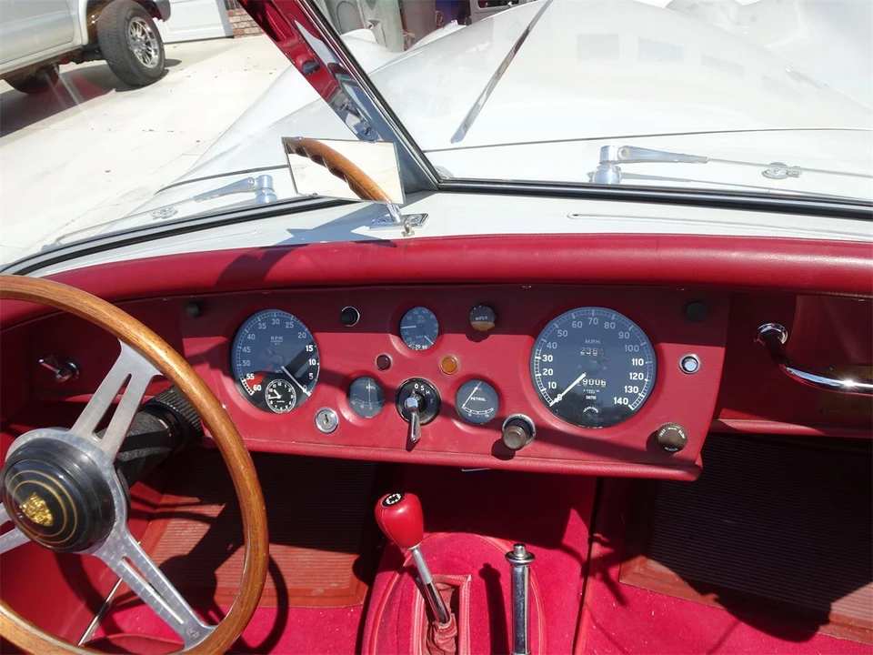 1956 Jaguar XK140 - Image 13 of 31