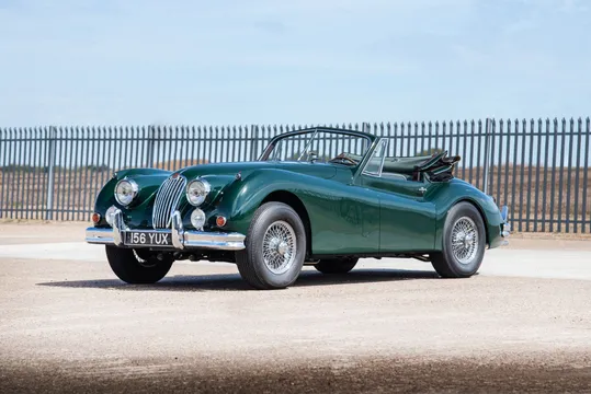 1956 Jaguar XK140 SE Drophead Coupé