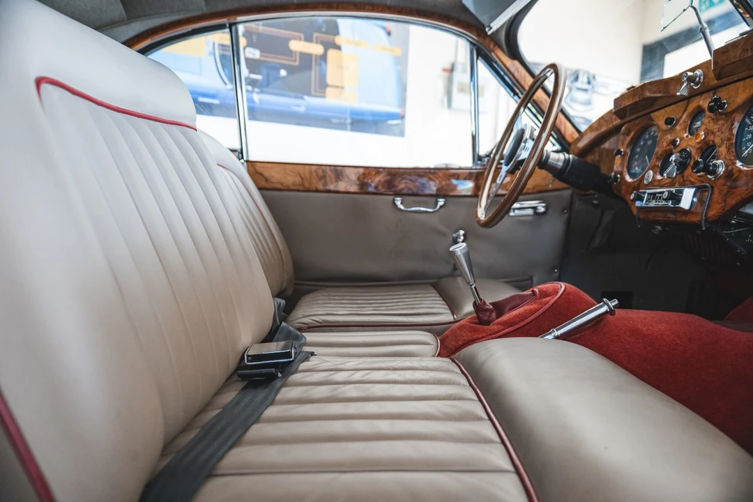 1956 Jaguar XK150 - Image 25 of 30