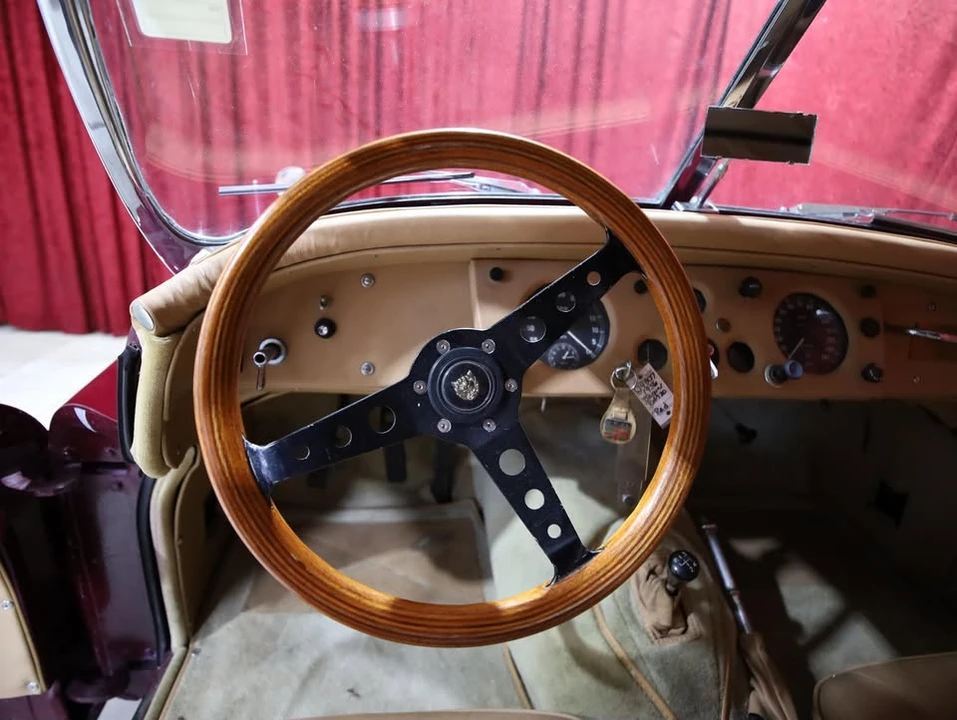 1956 Jaguar XK140 - Image 13 of 17