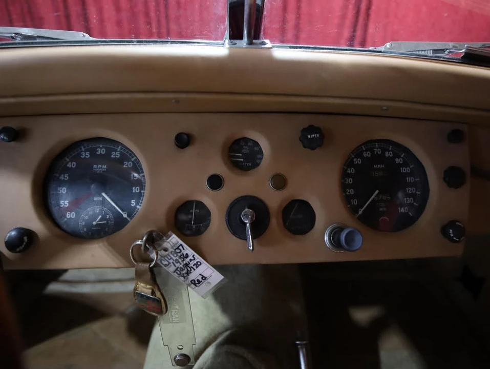 1956 Jaguar XK140 - Image 11 of 17