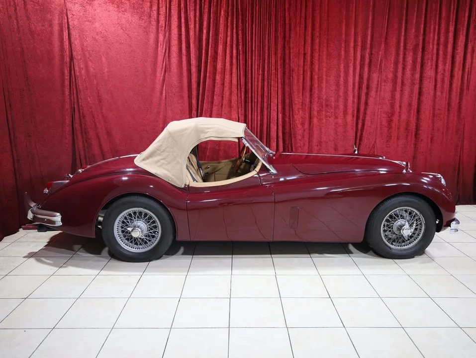 1956 Jaguar XK140 - Image 6 of 17
