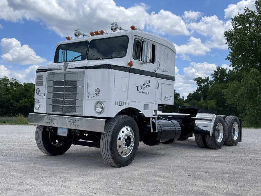 1956 Kenworth - Image 2 of 10