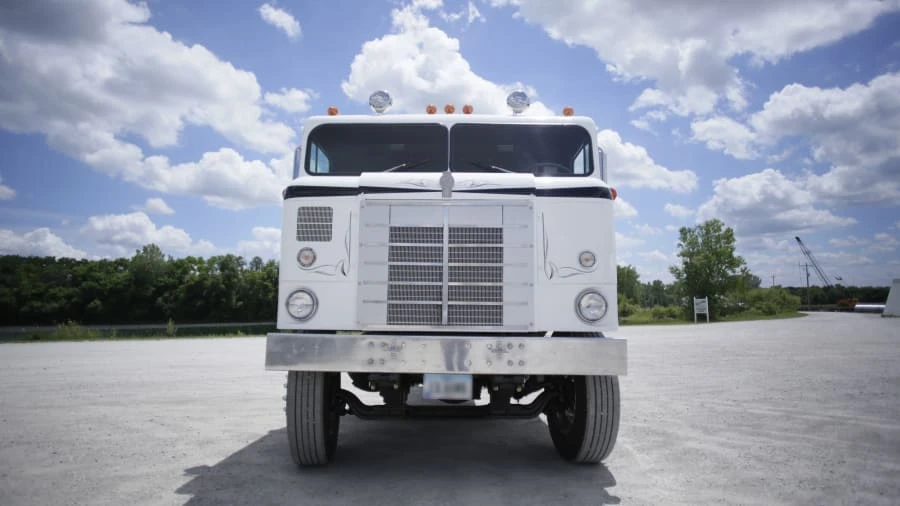 1956 Kenworth - Image 5 of 10