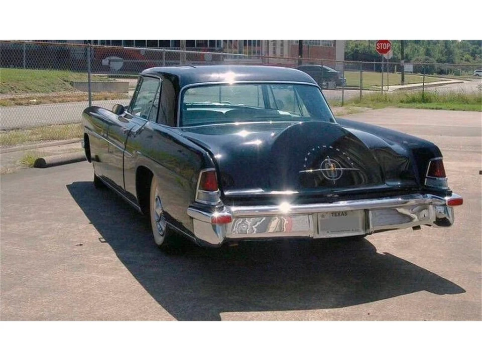 1956 Lincoln Continental - Image 7 of 16