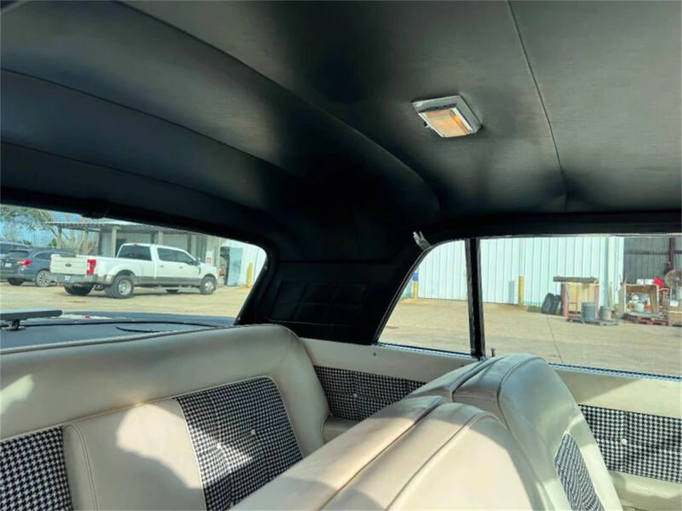 1956 Lincoln Continental - Image 11 of 16