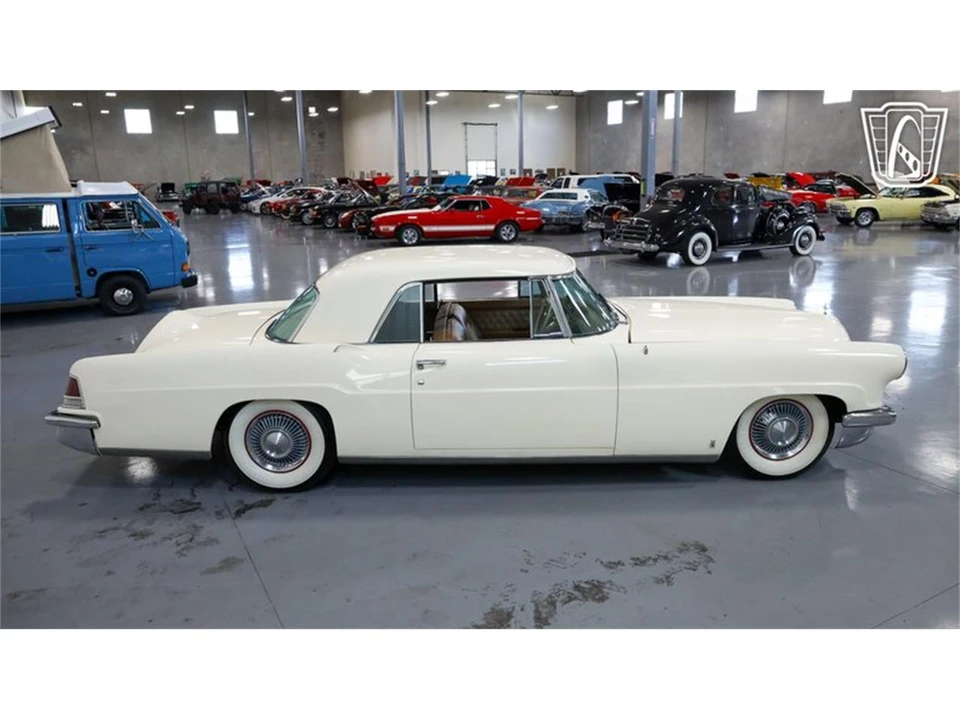 1956 Lincoln Continental - Image 5 of 31