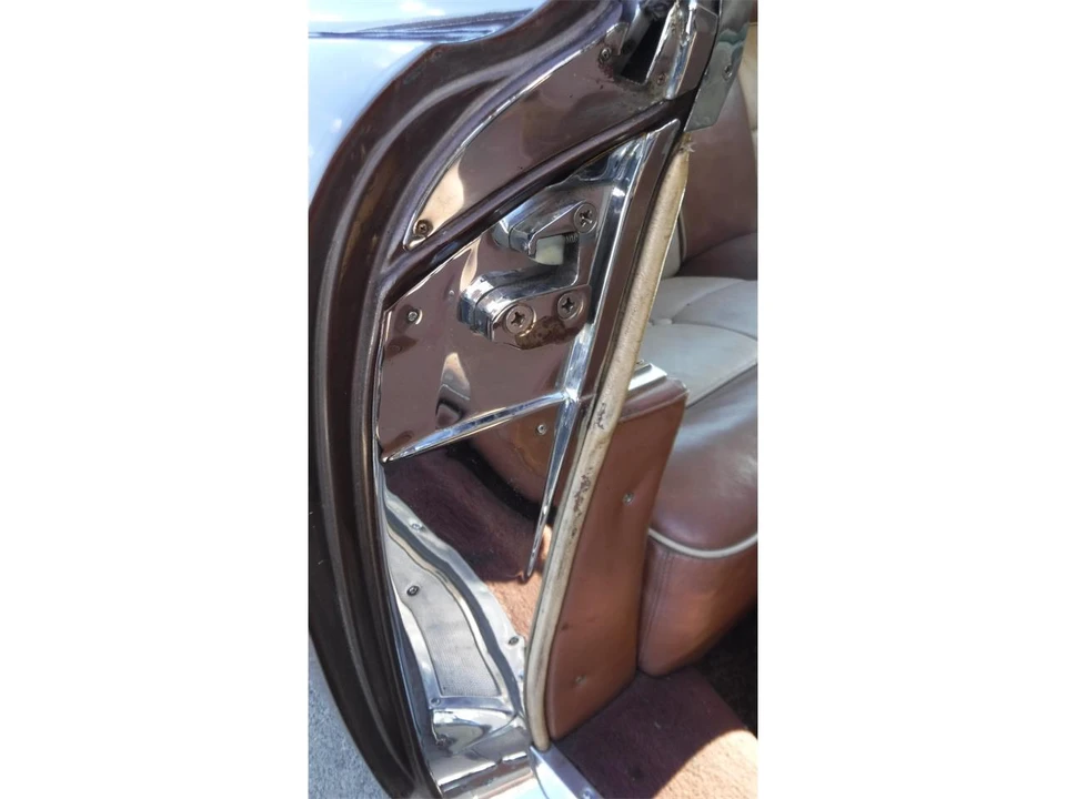 1956 Lincoln Continental Mark II - Image 29 of 31