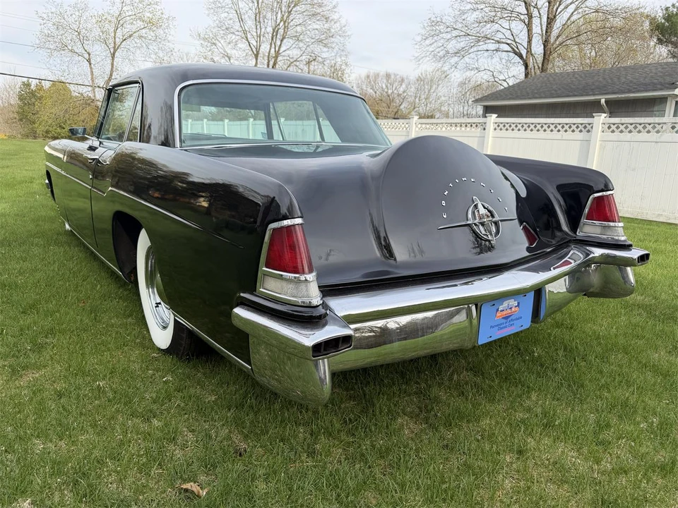 1956 Lincoln Continental Mark II - Image 6 of 31