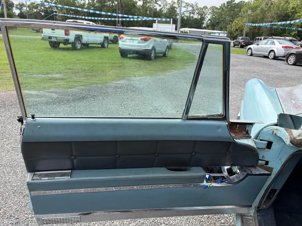 1956 Lincoln Continental Mark II - Image 11 of 18