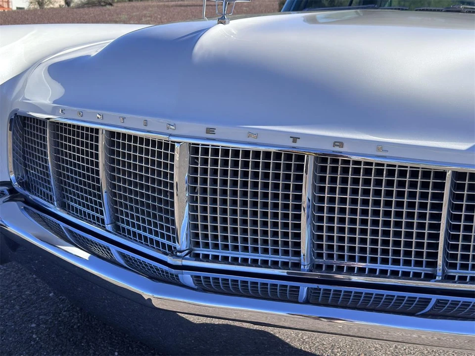 1956 Lincoln Continental Mark II - Image 17 of 31