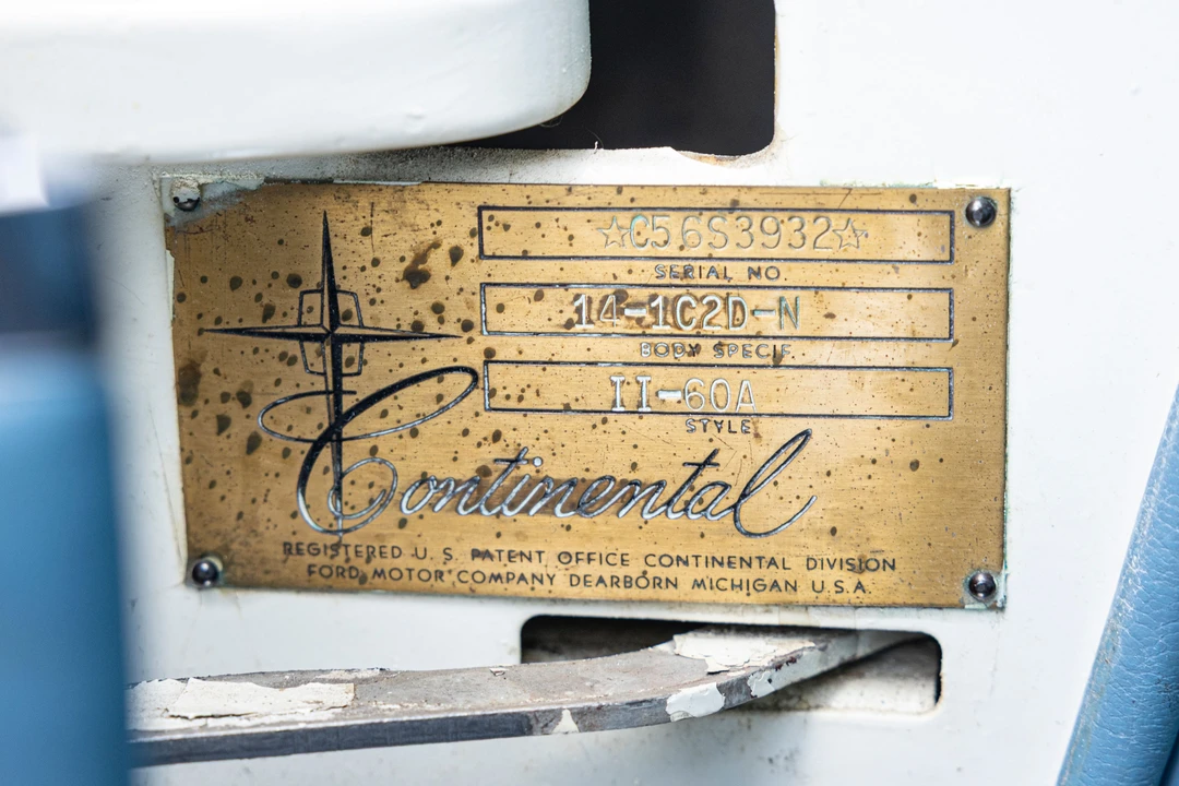 1956 Lincoln Continental - Image 4 of 25