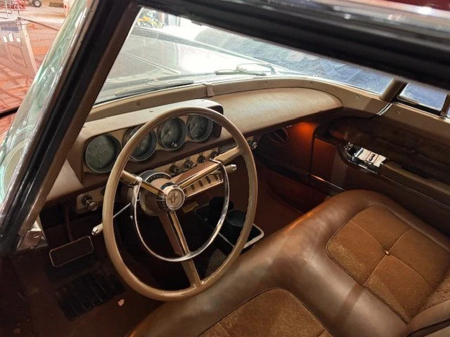 1956 Lincoln Continental - Image 9 of 19
