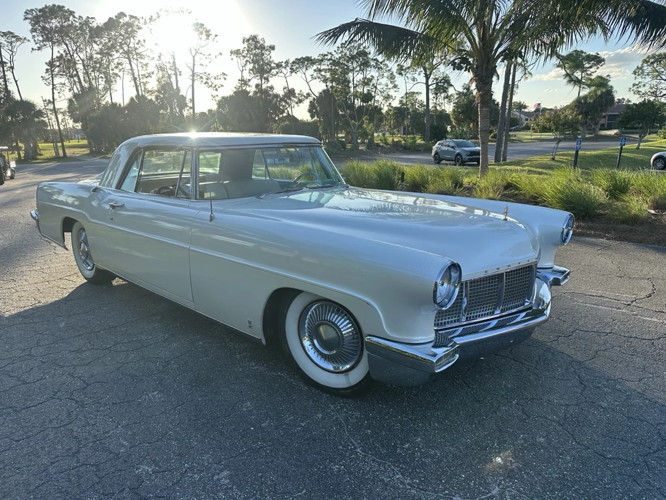 1956 Lincoln Continental Mark II - Image 12 of 21