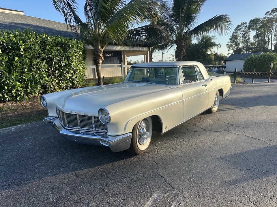 1956 Lincoln Continental Mark II - Image 11 of 21