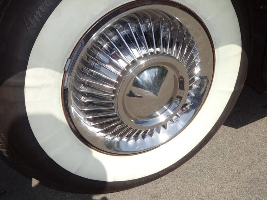 1956 Lincoln Continental Mark II - Image 8 of 9