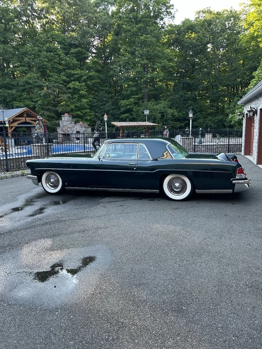1956 Lincoln Premiere - Image 2 of 12