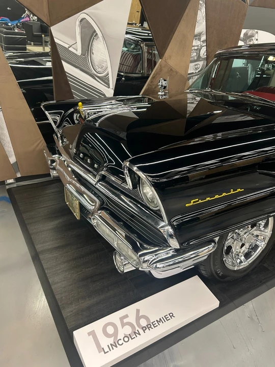 1956 Lincoln Premiere - Image 3 of 14