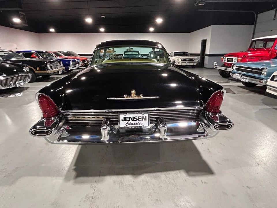 1956 Lincoln Premiere - Image 24 of 31