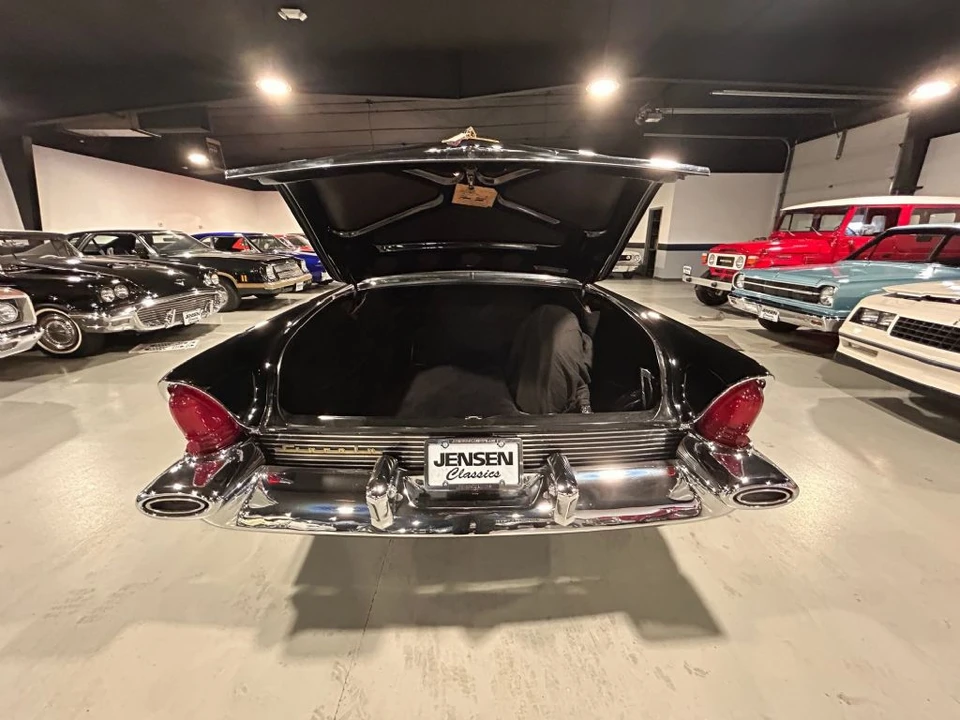 1956 Lincoln Premiere - Image 30 of 31
