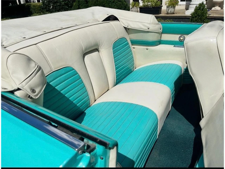 1956 Lincoln Premiere - Image 9 of 16